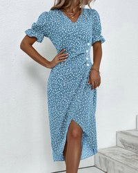 Herbstliches Knopfkleid mit V-Ausschnitt & Kurzarm – Luisa