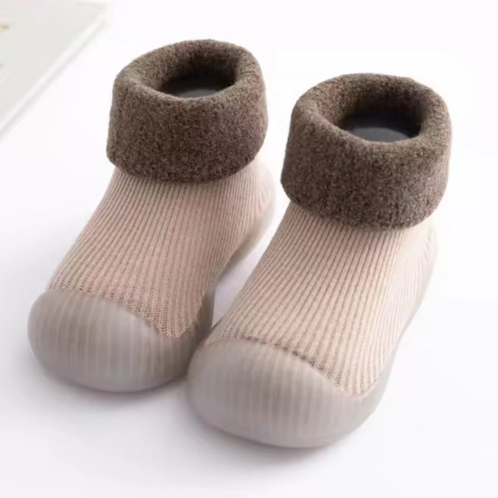 SnugSteps – Bequeme Herbst-Barfuß-Socken für Kinder