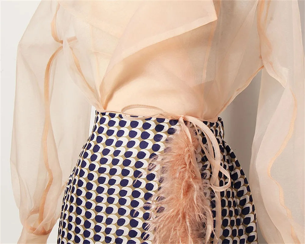 Zweiteiliges Chiffon Herbstoutfit mit Gürtel und Rock – Maurelle