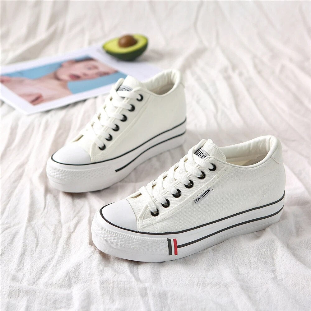 Stylische Damen Canvas-Sneaker mit Plateausohle – Leonie