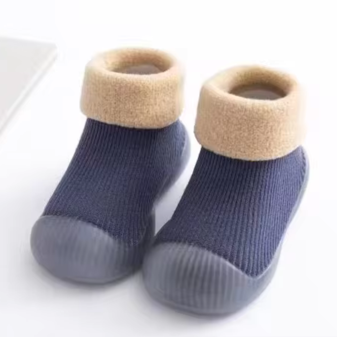 SnugSteps – Bequeme Herbst-Barfuß-Socken für Kinder