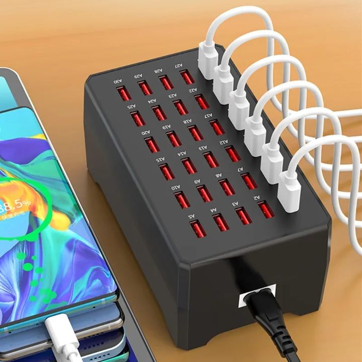 30-Port USB-Ladestation, schwarz, Schnellladegerät, geeignet für Tablets und Mobiltelefone.