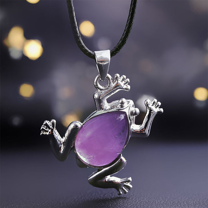 Silberner Frosch-Anhänger mit lila Amethyst, Schmuck, Halskette, Geschenkideen, Unisex-Accessoire.