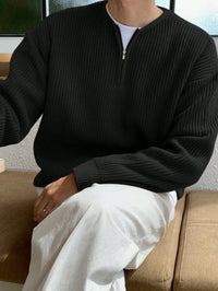 Schwarzer Strickpullover mit Reißverschluss, Herrenmode, lässig, bequem, stilvoll, Baumwolle.