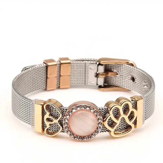 Roségoldenes Armband mit Herz- und Pfotenanhänger, Edelstahl, verstellbar, modisch.