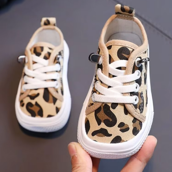 Kinder Sneaker mit Pantherdruck – WildStep