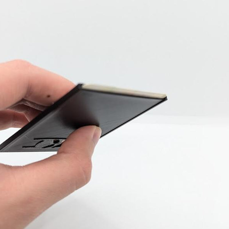 ID-Karten Schutzfolie mit Superheldenlook – ShadowTag