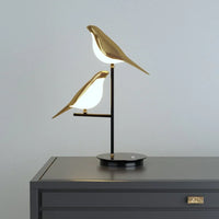 LED Tischlampe mit stilvollem Design - AvaBird