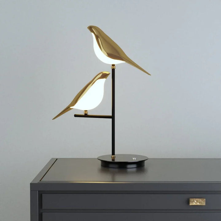 LED Tischlampe mit stilvollem Design - AvaBird