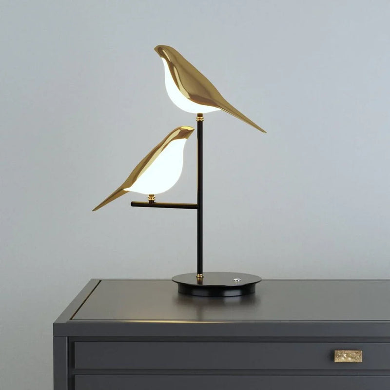 LED Tischlampe mit stilvollem Design - AvaBird