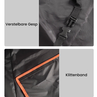 Schwarze Hundedecke mit verstellbarem Gurt und Klettverschluss, wasserabweisend, strapazierfähig.