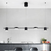 Moderne schwarze Pendelleuchte über Kücheninsel, minimalistisch, LED, Metall, zeitgenössisches Design.