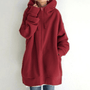 Roter Oversize-Hoodie für Damen, langärmelig, mit Reißverschluss, lässiger Stil.