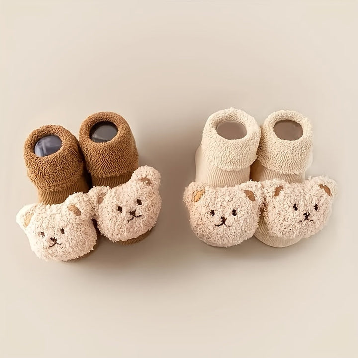 Winterliche Antirutsch Babysocken – Mila | Mit süßem Bärenmotiv und warmem Futter