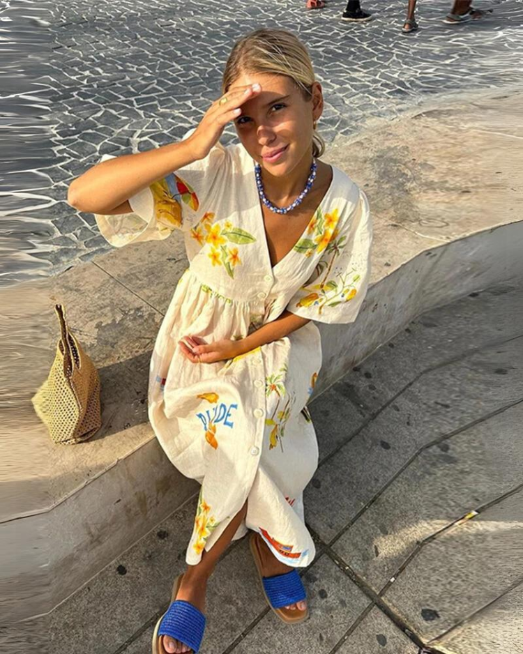 Übergroßes V-Ausschnitt-Sommerkleid – Amara