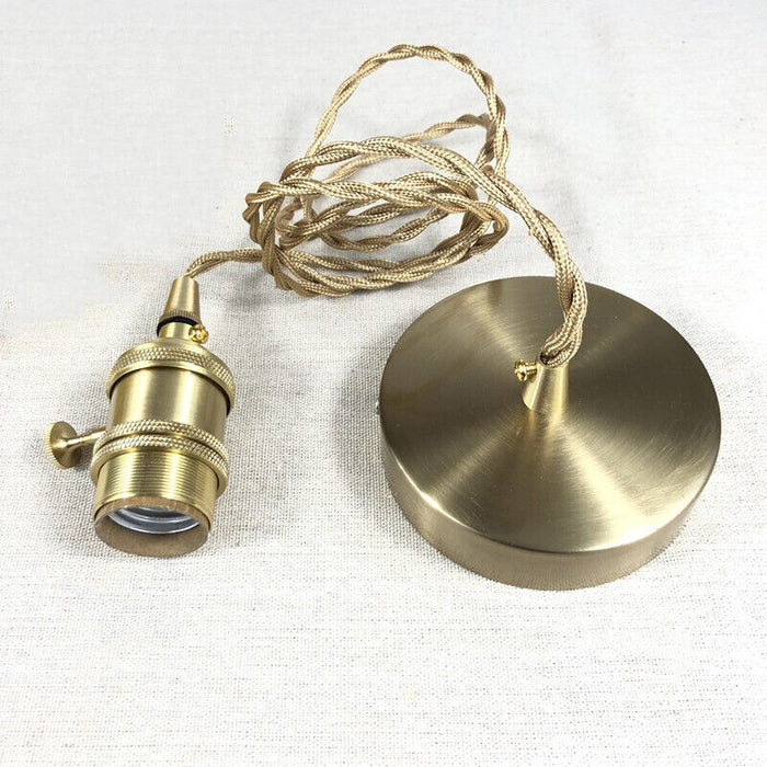 Messing Deckenleuchte mit Textilkabel, Vintage-Stil, E27 Fassung, goldfarben, für Wohnzimmer.