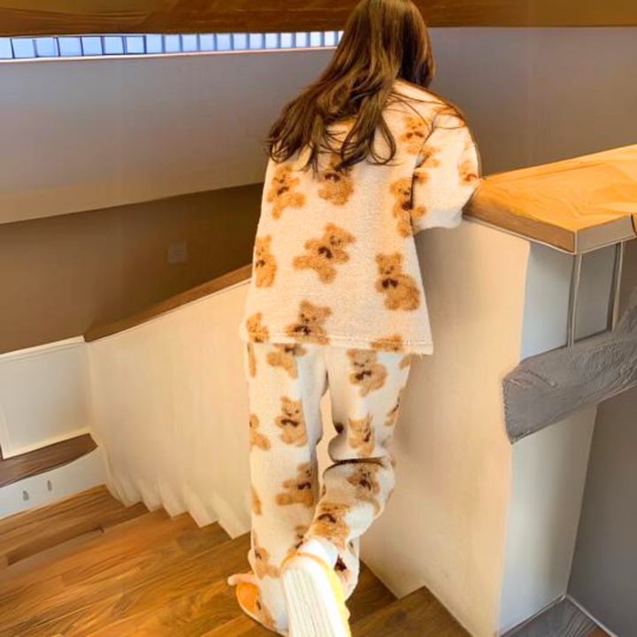 Samtweiches Winter-Pyjama-Set mit Bärenmotiv – Mila
