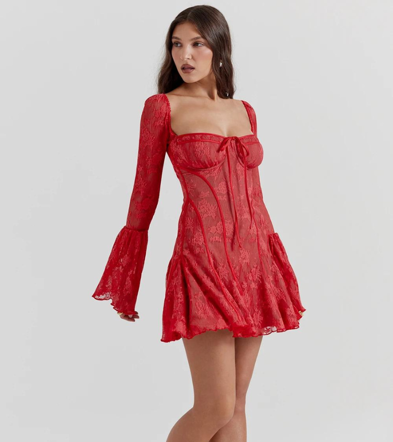 Stilvolles Herbstkleid für Damen mit Spitze und offenem Rücken – Julisa