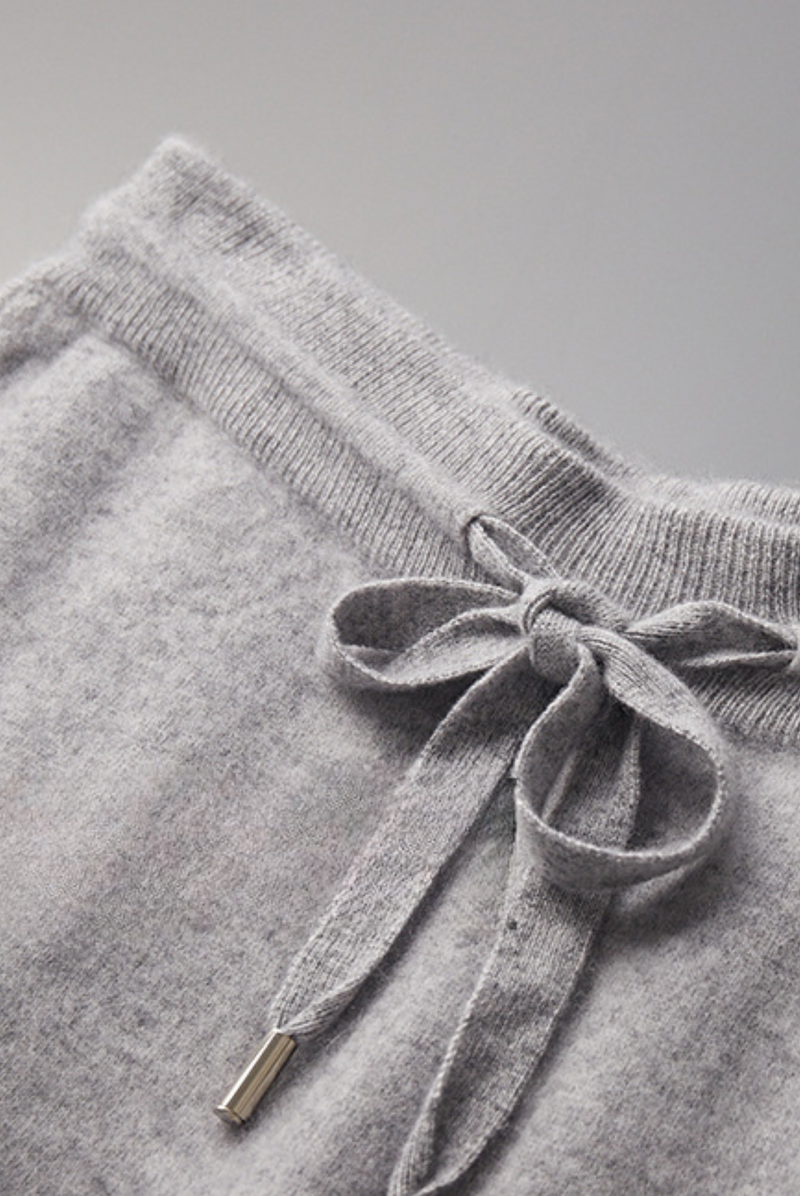 Winterliches Hellgrau Kaschmir Merinowolle Set – Romano