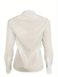 Chice weiße Damenbluse mit goldenen Knöpfen – Isalie