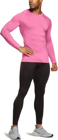 Mann in pinkem Langarm-Sportshirt und schwarzen Leggings, Fitnessbekleidung, Sportmode.