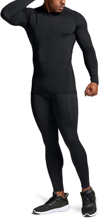 Mann in schwarzem Kompressionsanzug, Sportbekleidung, langärmelig, Fitness, Training.