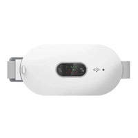 Tragbarer weißer Luftreiniger mit digitalem Display und verstellbarem Gurt für Allergiker.