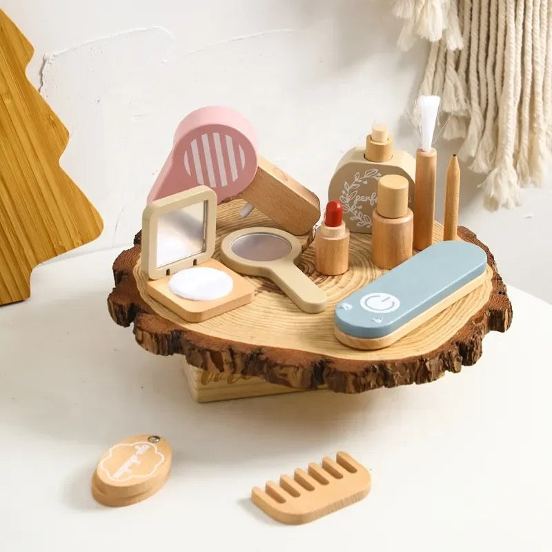 Frisier- und Schminkspiel aus Holz für Kinder – BeautySpa