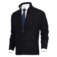 Schwarze Herren-Strickjacke mit Reißverschluss, elegantes Design, ideal für Business-Outfits.