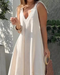 Strandkleid mit V-Ausschnitt und luftiger Passform – Krissy