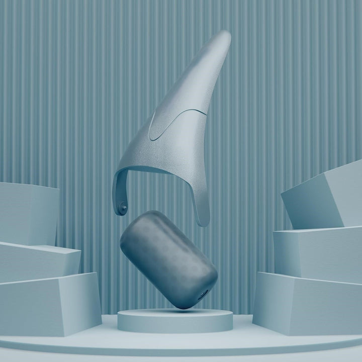 Futuristisches graues Designobjekt, schwebend, vor blauem Hintergrund, modernes Interieur.