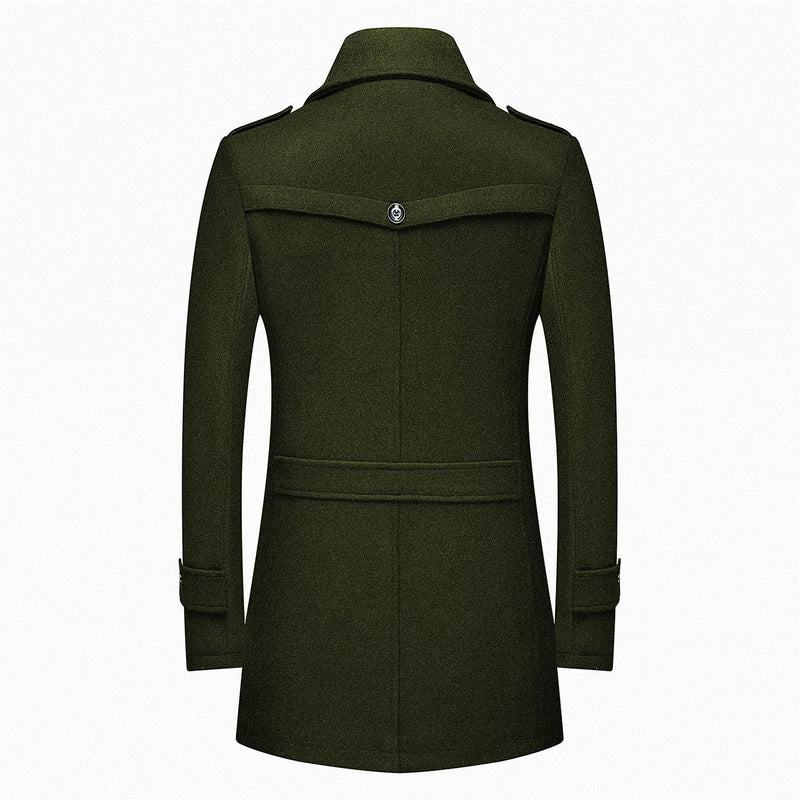 Grüner Herrenmantel aus Wolle, klassischer Schnitt, Rückansicht, elegantes Design.