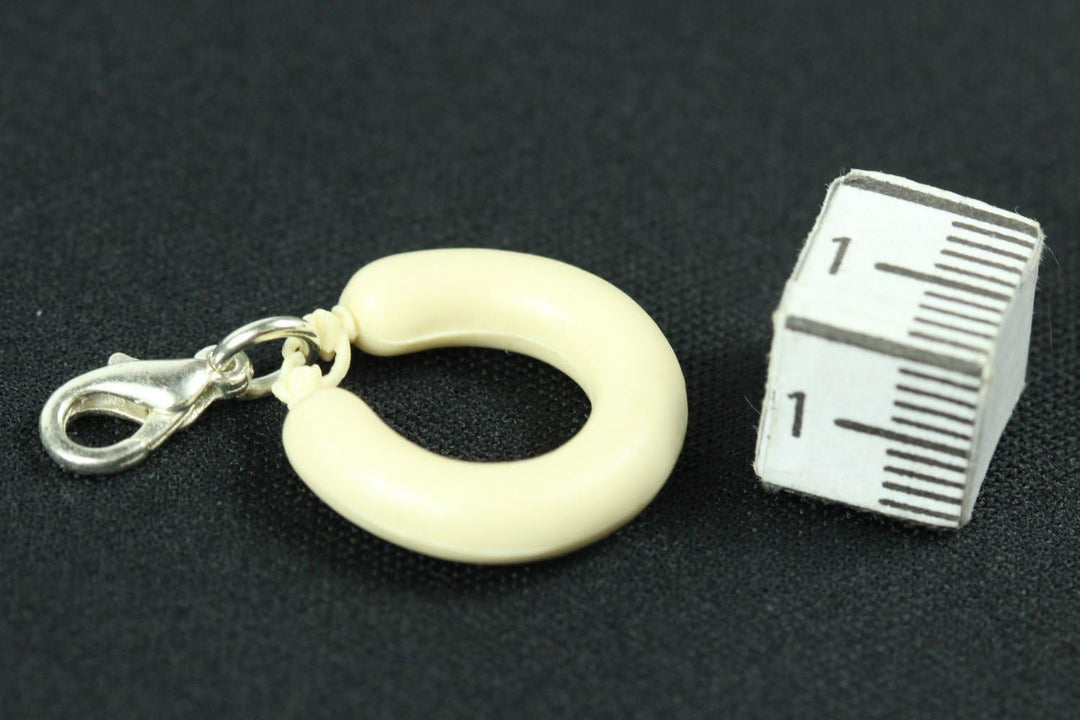 Weißwurst Charm Anhänger (2er-Set) – WeißwurstDuo Oktoberfest 2025