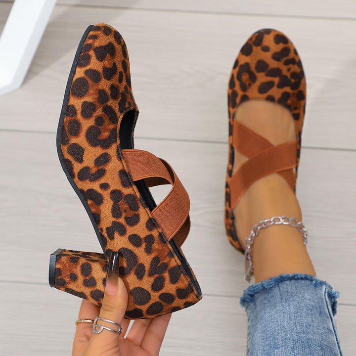 Samt Pumps mit Kreuzband – Theresa Oktoberfest 2025