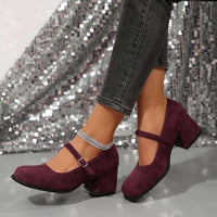 Wildleder Pumps mit Schnalle – Lena Oktoberfest 2025