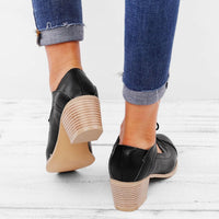 Wildlederoptik Dirndl-Schnürpumps – Katharina Oktoberfest 2025