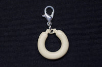 Weißwurst Charm Anhänger (2er-Set) – WeißwurstDuo Oktoberfest 2025