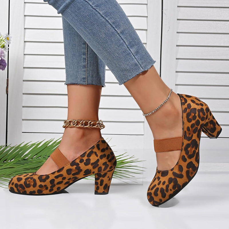 Samt Pumps mit Elastikriemen – Amelie Oktoberfest 2025