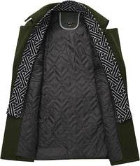 Grüner Herrenmantel mit schwarzem, gestepptem Innenfutter und geometrischem Muster.