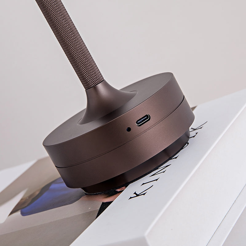 ClarityGlow Luxus Edition | Kabellose LED-Tischlampe