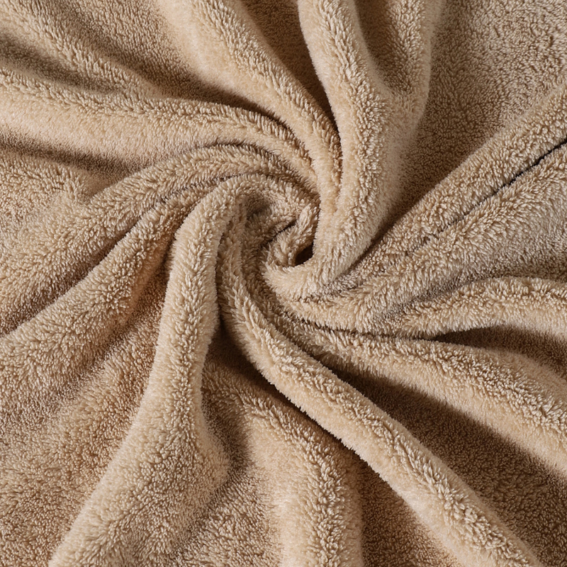 Kuschelig weiche Badetuch mit Kapuze – Trocknet schnell & hält warm