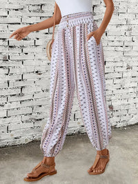 Boho-Chique Damenhose mit grafischem Druck – Solara