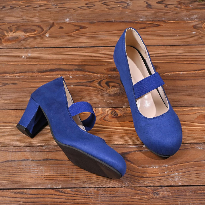 Samt Pumps mit Elastikriemen – Amelie Oktoberfest 2025