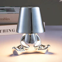 Silberne Tischlampe in Form einer Figur, modernes Design, Metall, Wohnzimmerbeleuchtung.