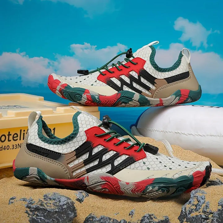 Herren Outdoor-Sportschuhe, beige-rot, atmungsaktiv, rutschfest, für Wandern und Trekking.