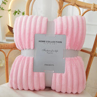 Rosa Plüschdecke, weich, Home Collection, dekorativ, gemütlich, Wohnzimmer, Geschenkidee.