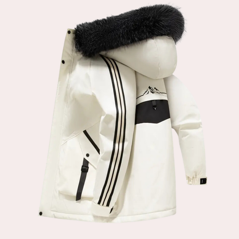 Weiße Winterjacke mit schwarzem Kunstfellkragen, Streifenmuster, Bergmotiv, warm, modisch.