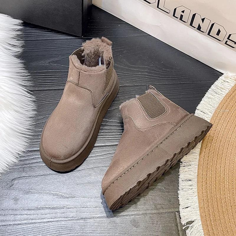 Braune Ankle Boots mit Fellfutter, rutschfeste Sohle, Damenstiefel, bequem, modisch.