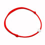 Rotes Armband mit Herzanhänger, verstellbar, Schmuck, Geschenk, modisch, Damenaccessoire.
