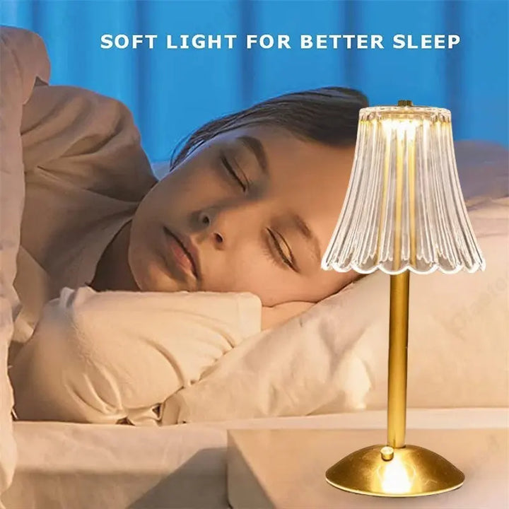 Goldene LED-Tischlampe, kabellos, tragbar, Schlafzimmer-Nachtlicht, weiches Licht, modern.